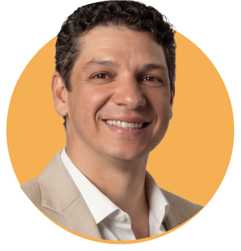 Dr. Marcelo Leite - Especialista em Prótese sobre Implantes